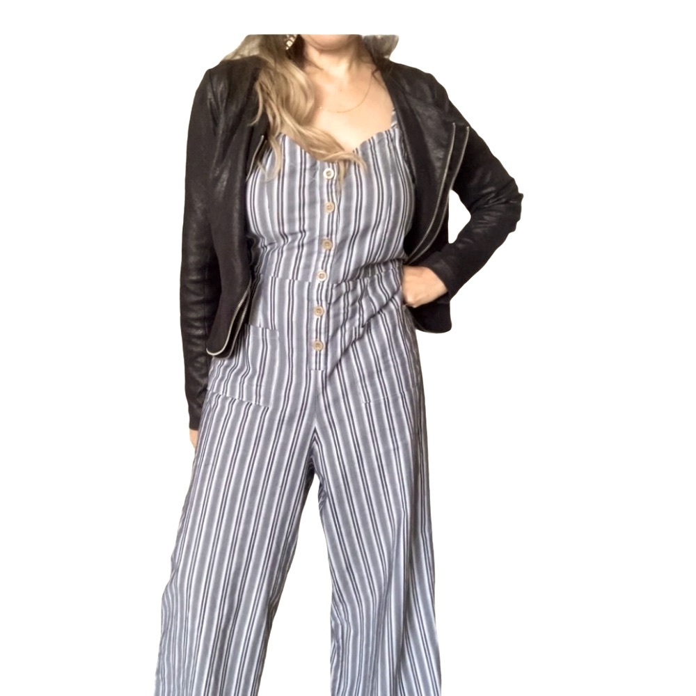 Riley & James Cropped Wide Leg Pockets Jumpsuit